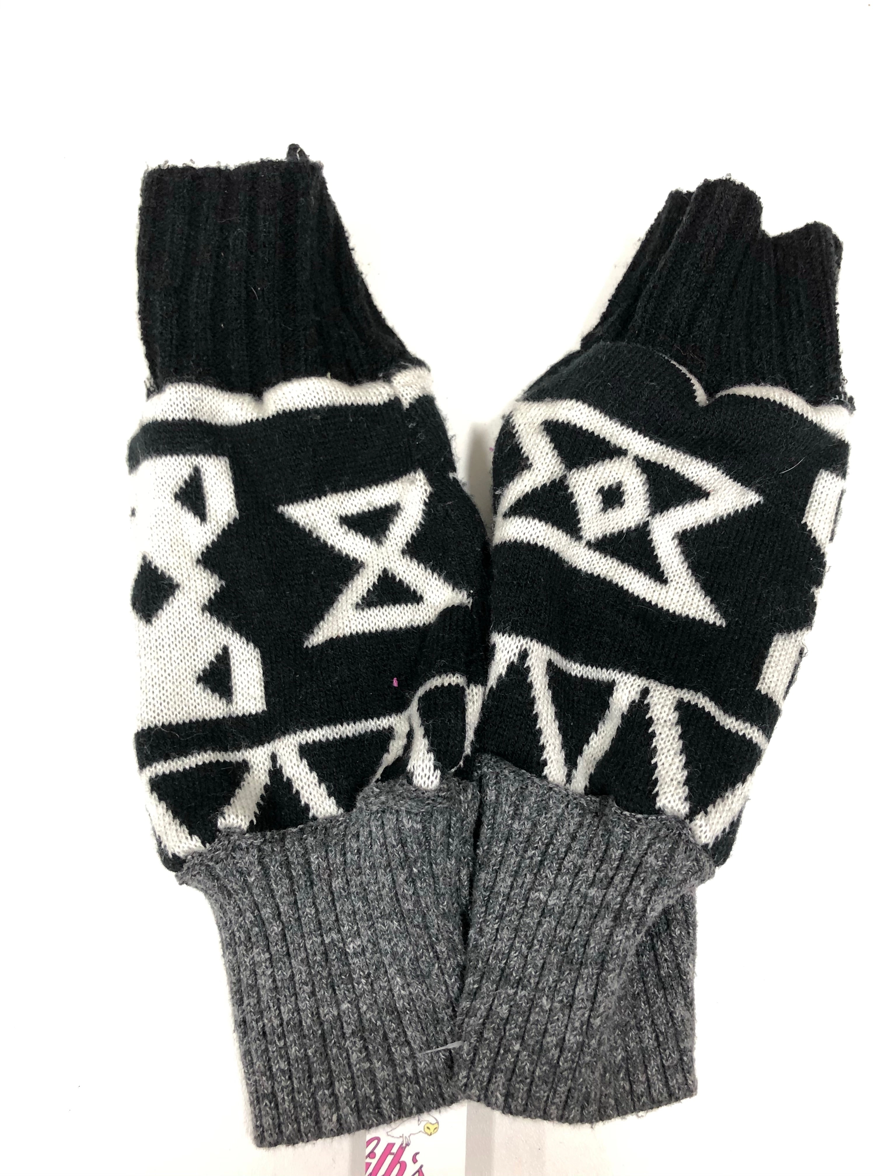 Fingerless glove arm warmers