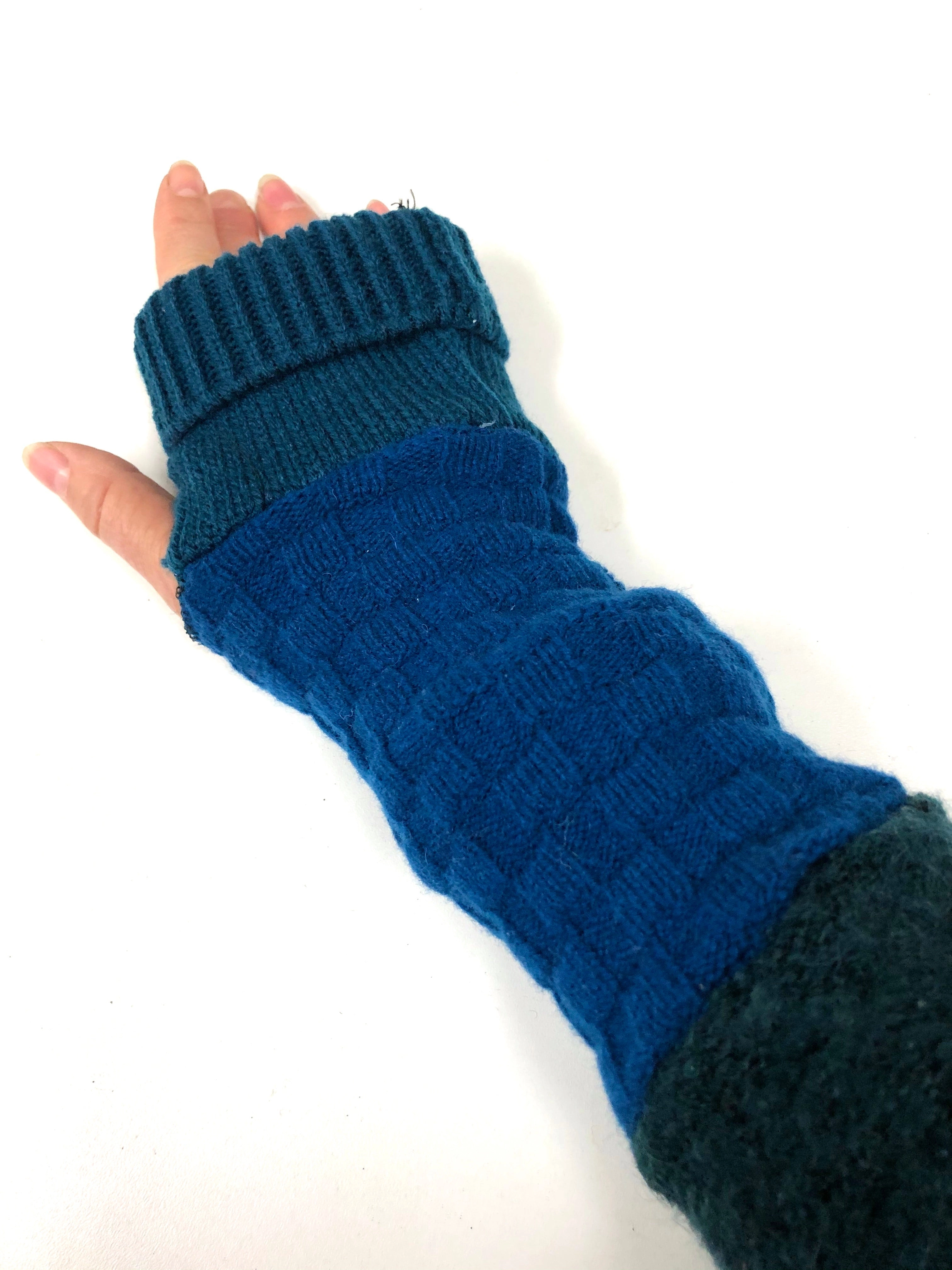 Fingerless glove arm warmers